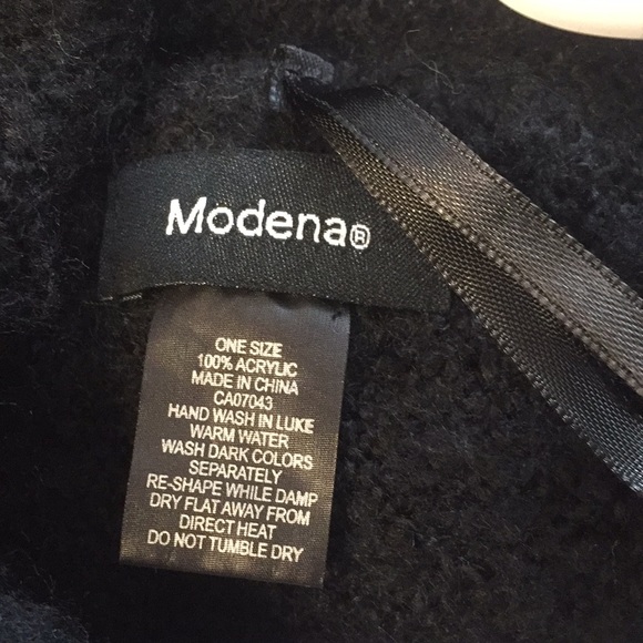 Plaid Pancho One Size - Picture 3 of 5